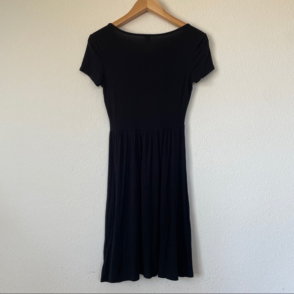 Old Navy Black Dress - Picture 2 of 8
